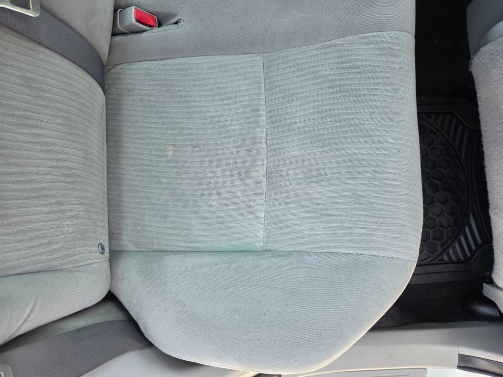 Used 2010 Toyota Corolla LE FWD image 31