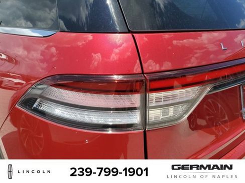 New 2025 Lincoln Aviator AWD w/ Equipment Group 101A image 15