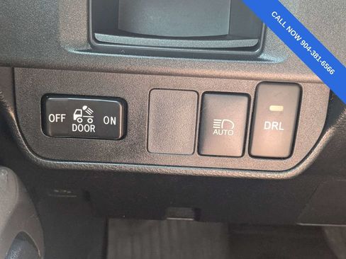 Used 2019 Toyota Tacoma SR5 RWD image 26