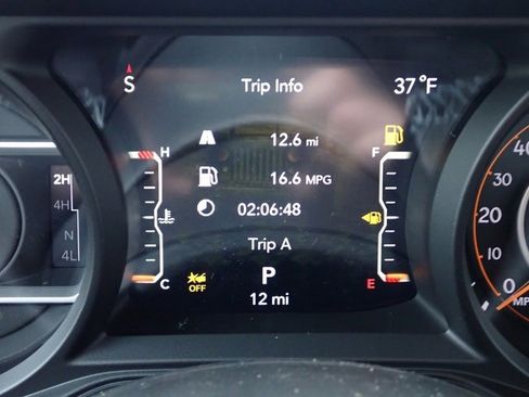 New 2026 Jeep Wrangler Unlimited Rubicon w/ Safety Group image 20