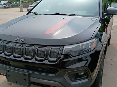 Used 2022 Jeep Compass Trailhawk w/ Trailhawk Elite Group AWD/4WD image 1