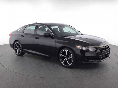Used 2022 Honda Accord Sport image 3