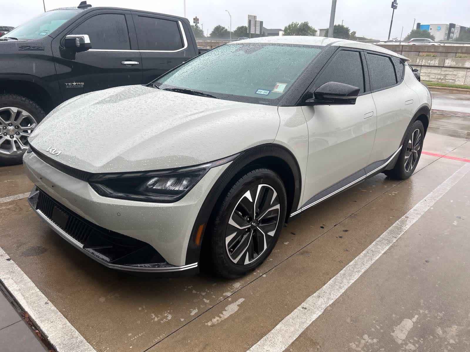 Certified 2024 Kia EV6 Wind RWD image 1
