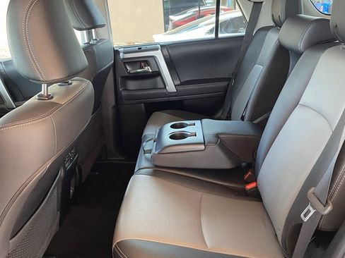 Used 2022 Toyota 4Runner SR5 Premium image 27