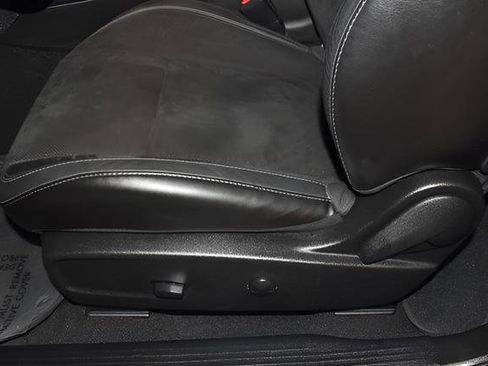 Used 2023 Dodge Challenger R/T Scat Pack RWD image 12