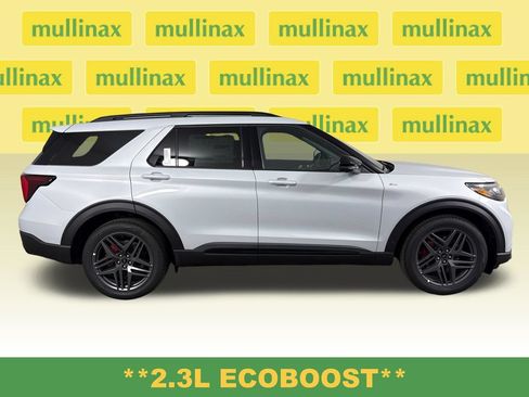 New 2026 Ford Explorer ST-Line w/ ST-Line Street Pack RWD image 2