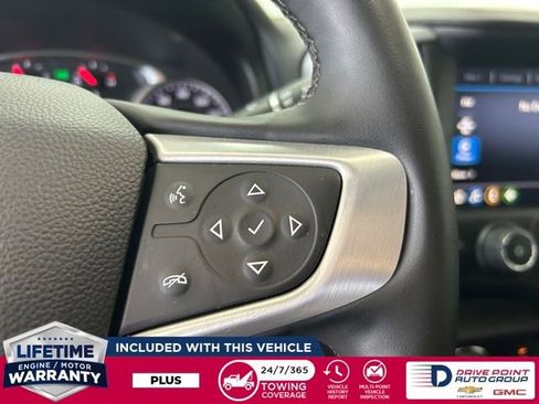 Used 2024 GMC Terrain SLT w/ Tech Package image 19