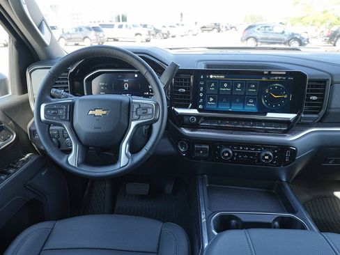 Used 2026 Chevrolet Silverado 3500 LTZ w/ LTZ Plus Package AWD/4WD image 31