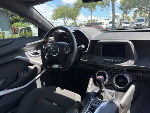 Used 2022 Chevrolet Camaro LT image 14