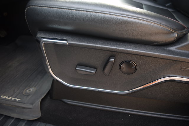 Used 2024 Ford F250 Lariat w/ Black Appearance Package AWD/4WD image 18