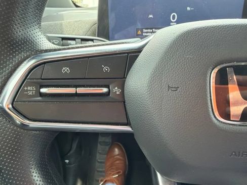 Used 2024 Honda Prologue EX image 11