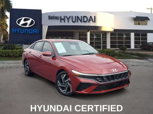 Certified 2025 Hyundai Elantra SEL FWD image 1