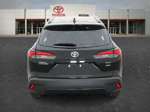 New 2026 Toyota Corolla Cross XLE image 4