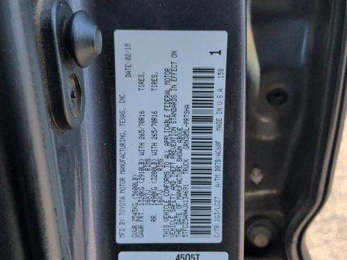 Used 2018 Toyota Tacoma TRD Off-Road AWD/4WD image 34