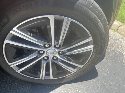 Certified 2024 Cadillac Lyriq Luxury AWD/4WD image 9