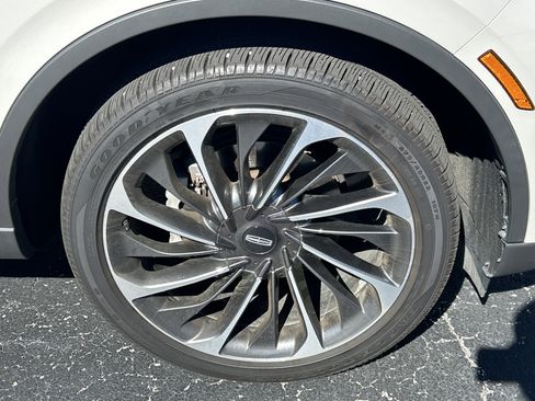 Used 2025 Lincoln Aviator Reserve w/ Illumination Package image 11