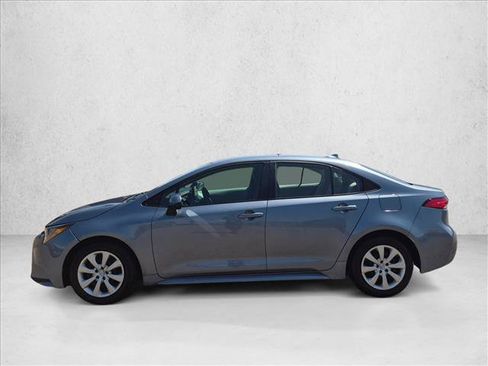 Used 2025 Toyota Corolla LE FWD image 9
