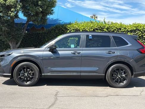 Certified 2025 Honda CR-V Sport image 8
