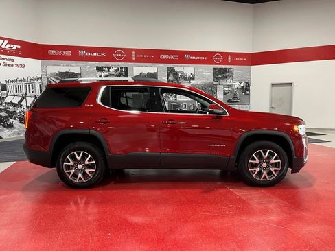 Certified 2023 GMC Acadia SLE w/ Driver Convenience Package image 2
