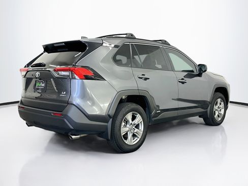 Used 2025 Toyota RAV4 LE AWD/4WD image 9
