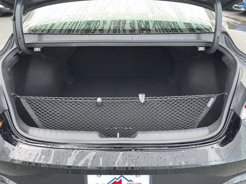 Certified 2023 Hyundai Elantra Blue FWD image 30