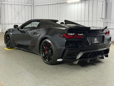 Used 2024 Chevrolet Corvette Z06 w/ Stealth Interior Trim Package RWD image 12