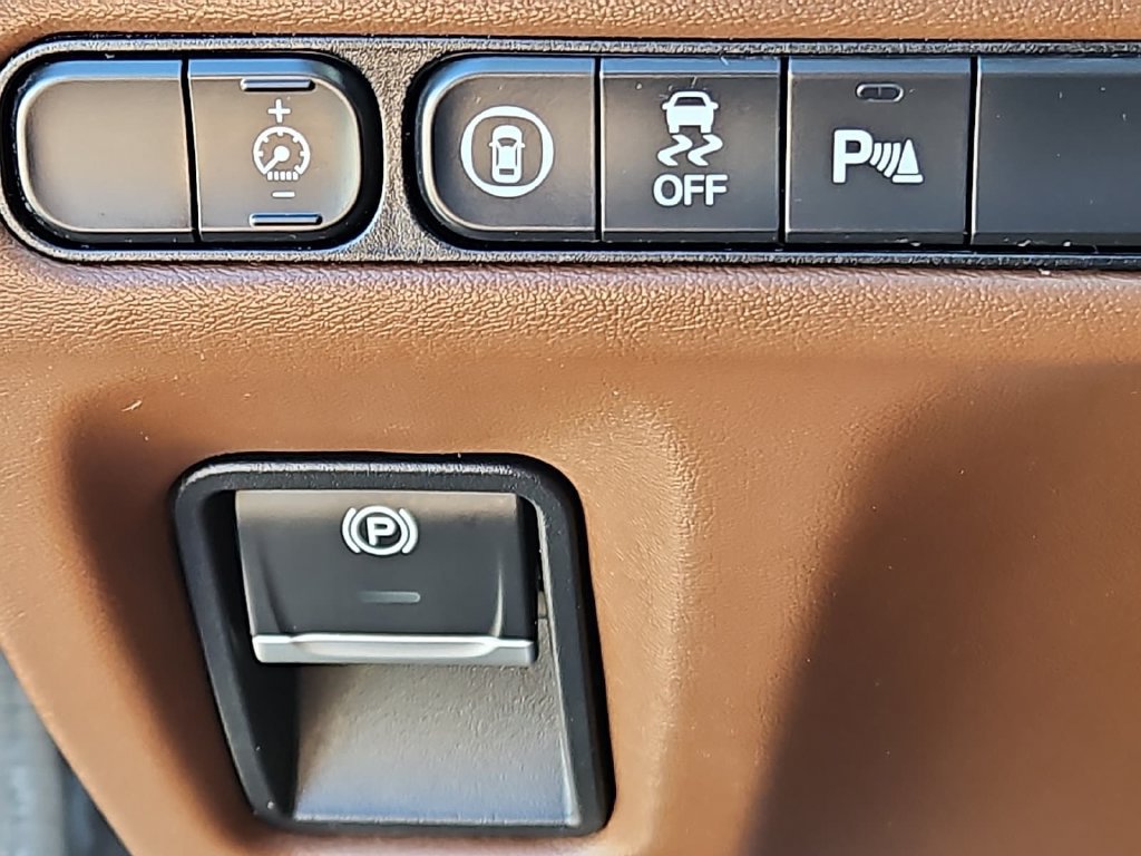 Certified 2024 Acura MDX w/ Technology Package FWD image 18