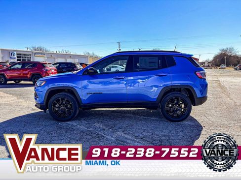New 2026 Jeep Compass Latitude image 4