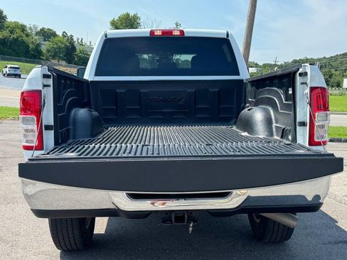 Used 2024 RAM 2500 Big Horn AWD/4WD image 6