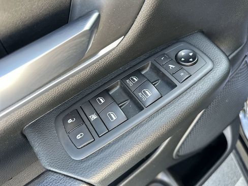 Used 2021 RAM 1500 Big Horn AWD/4WD image 19
