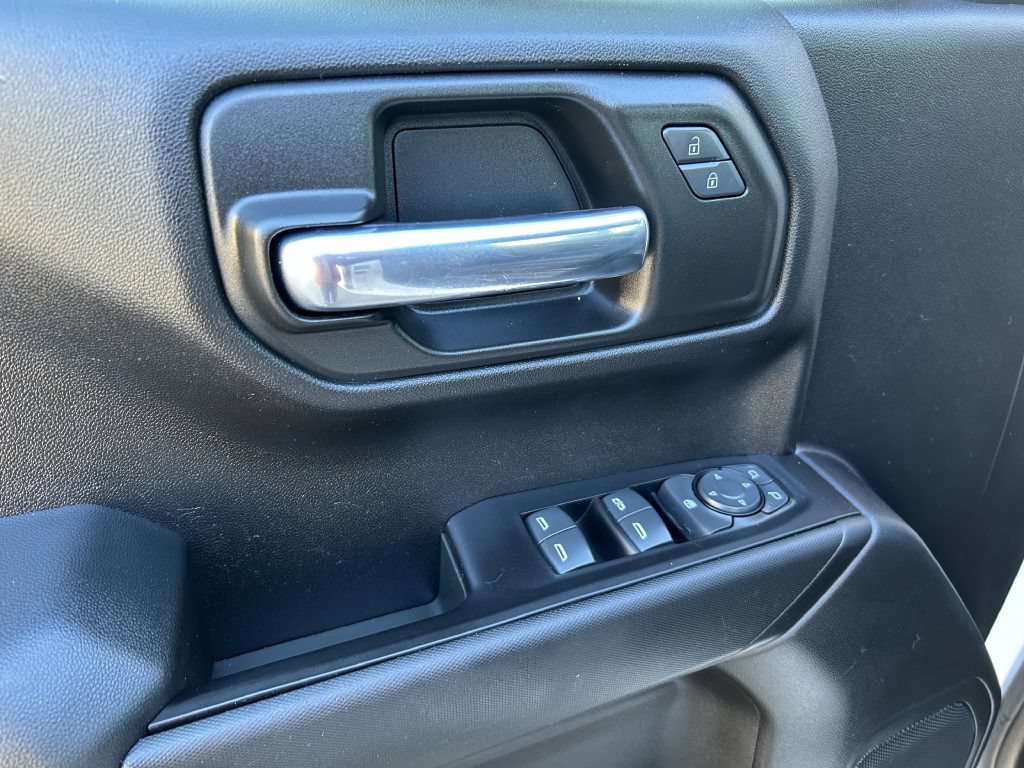 Used 2022 Chevrolet Silverado 1500 W/T w/ WT Safety Package AWD/4WD image 4