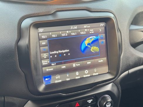 Used 2023 Jeep Renegade Trailhawk image 12