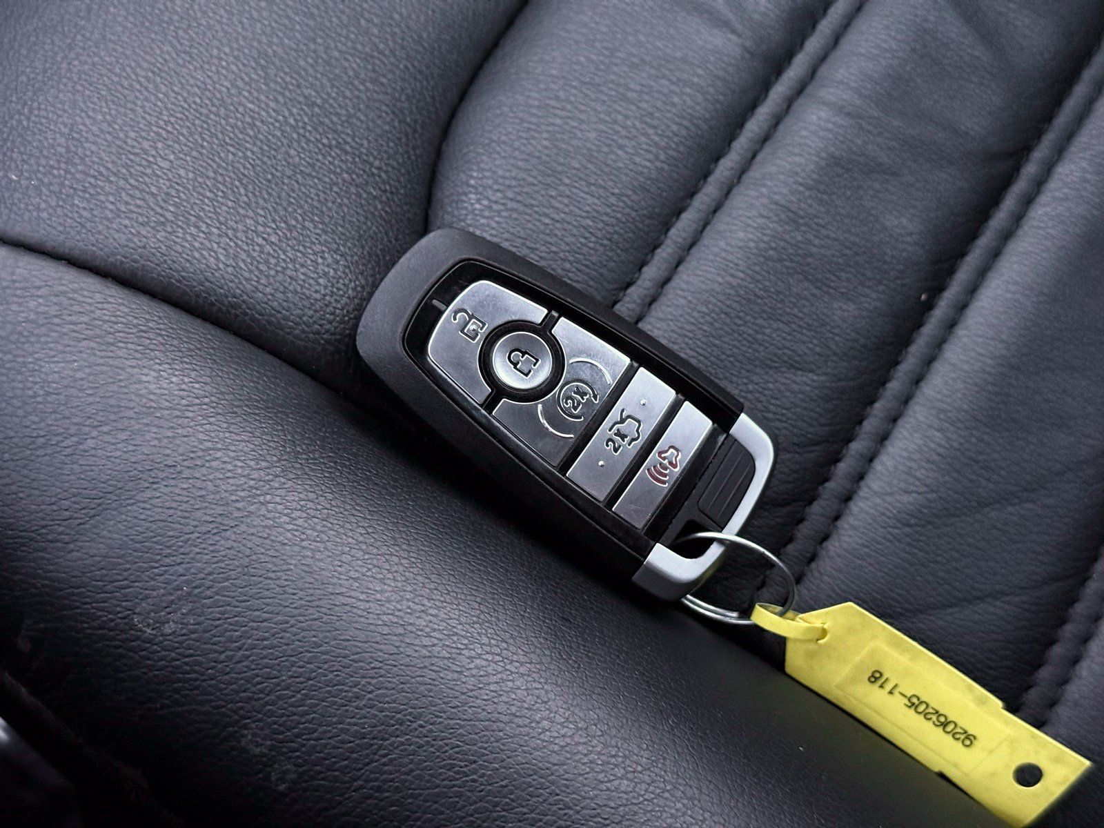 Used 2018 Ford Fusion SE w/ Equipment Group 602A FWD image 36