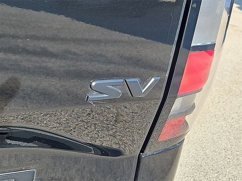 Used 2023 Nissan Frontier SV w/ Midnight Edition Package image 14