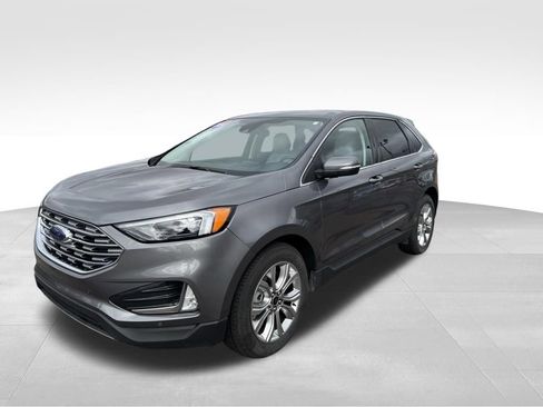 Used 2024 Ford Edge Titanium image 31