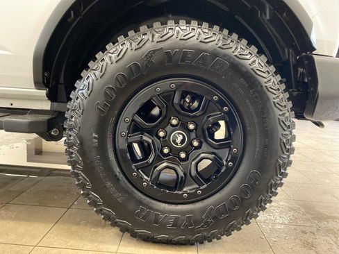 Used 2023 Ford Bronco Wildtrak AWD/4WD image 26