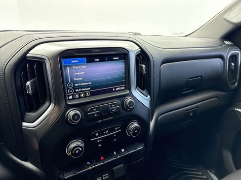 Used 2020 Chevrolet Silverado 1500 LT image 17