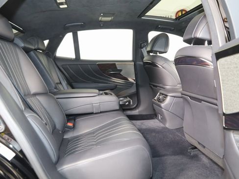 Used 2019 Lexus LS 500 AWD w/ Interior Upgrade Package image 15