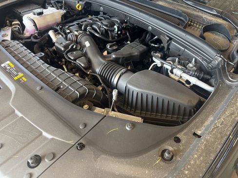 New 2025 Jeep Grand Cherokee Laredo w/ Luxury Tech Group I image 15