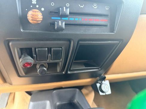 Used 1997 Jeep Wrangler SE AWD/4WD image 15