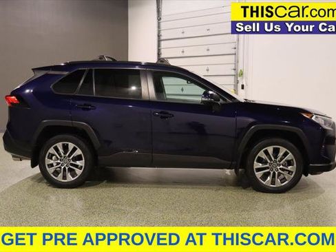 Used 2019 Toyota RAV4 XLE Premium FWD image 9