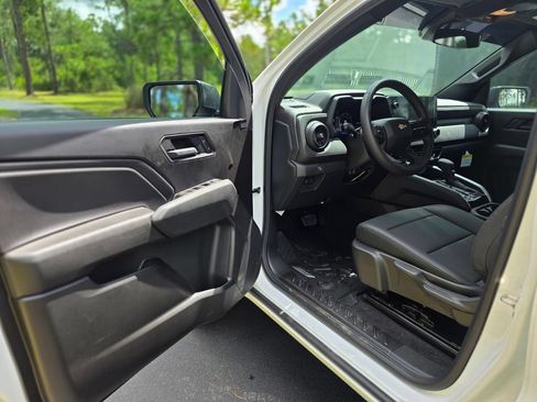 New 2026 Chevrolet Colorado W/T w/ WT Custom Package RWD image 10