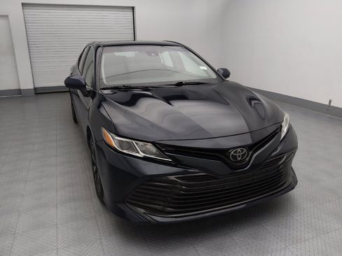 Used 2020 Toyota Camry LE image 14