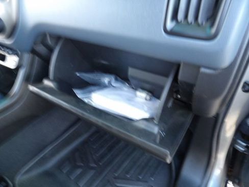 Used 2021 Chevrolet Colorado Z71 w/ Safety Package image 32