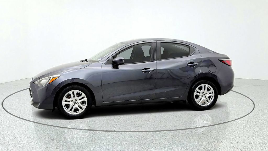 Used 2017 Toyota Yaris iA FWD image 8