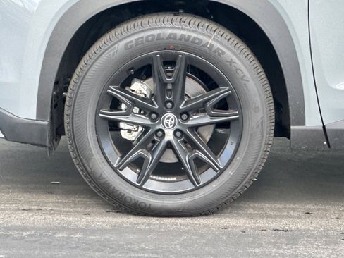 Certified 2025 Toyota Grand Highlander AWD Hybrid image 36