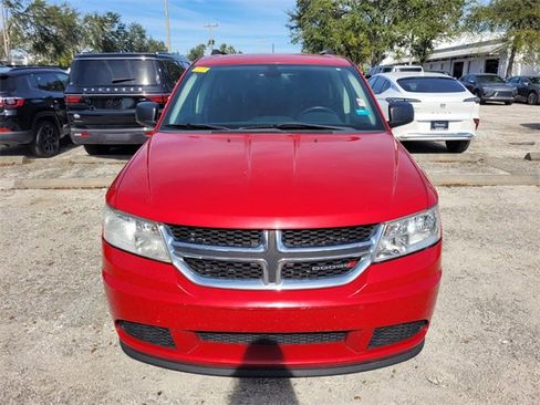 Used 2018 Dodge Journey SE w/ Connectivity Group image 2