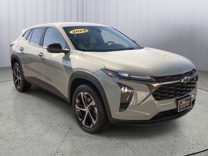 Used 2024 Chevrolet Trax RS
