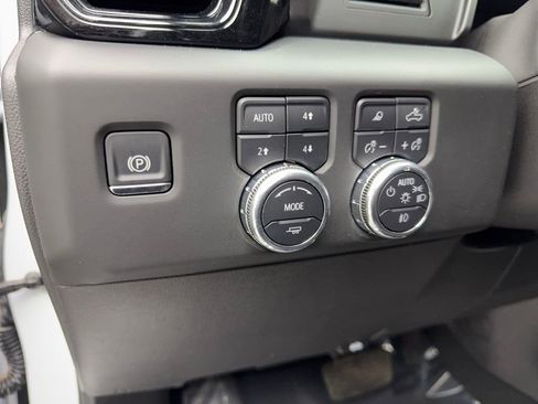 Used 2025 GMC Sierra 1500 AT4 AWD/4WD image 56