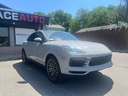 Used 2022 Porsche Cayenne Platinum Edition AWD/4WD image 8